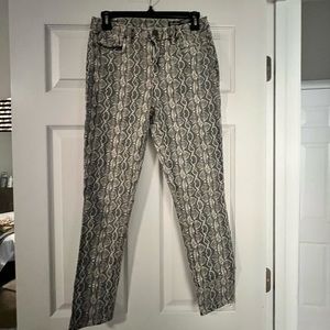 BLANK NYC the rede crop snake skin jeans